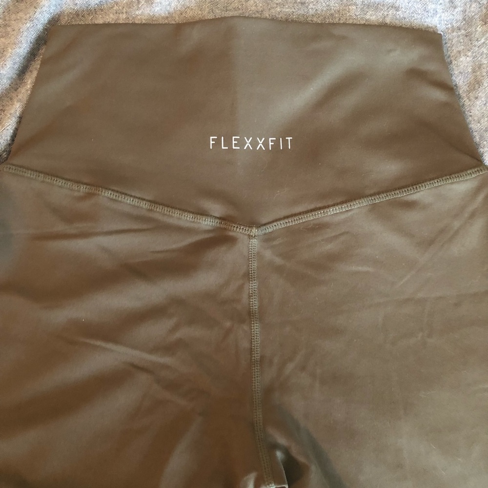 FLEXXFIT Leggings 💗
